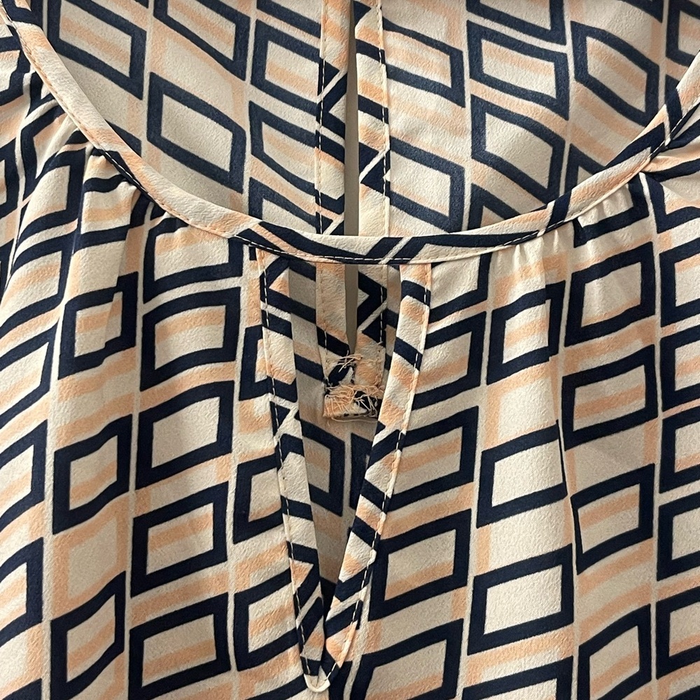 Banana Republic Black, Pink and Cream Geometric Blouse - Picture 4 of 5